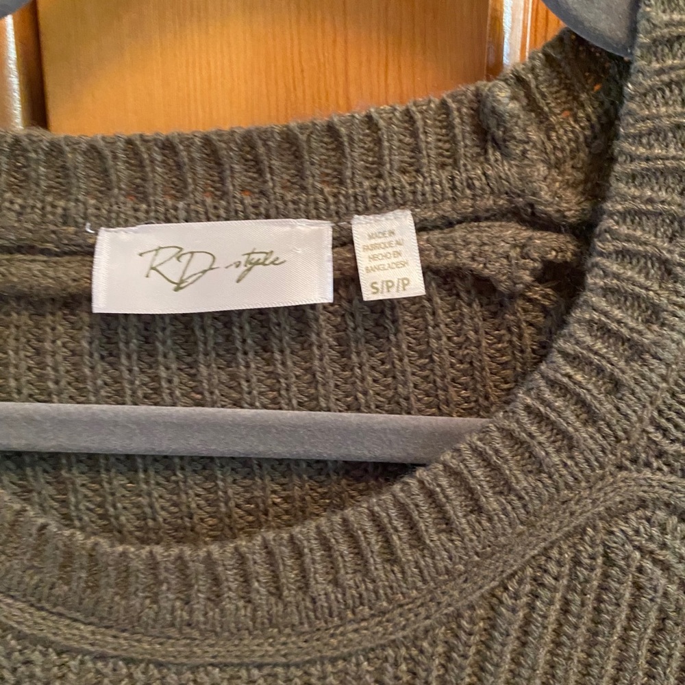 RD Style olive green crewneck sweater